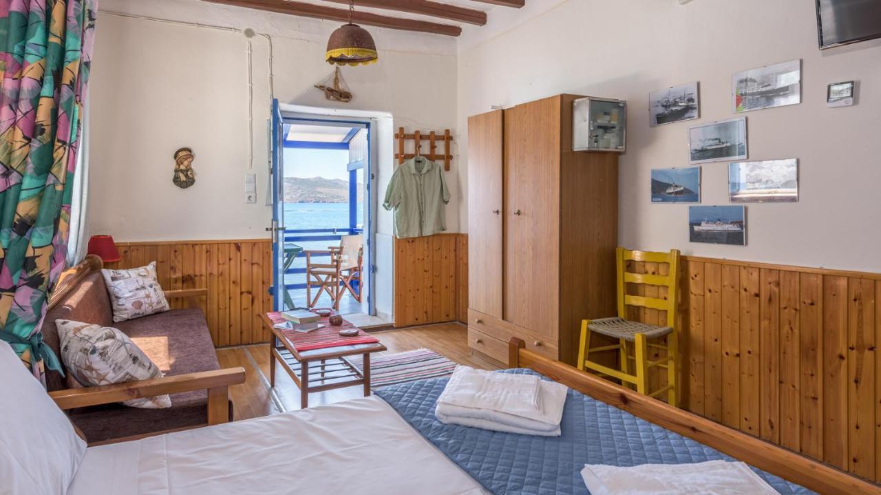 Blue Traditional Boathouse In Klima Klima  Εξωτερικό φωτογραφία